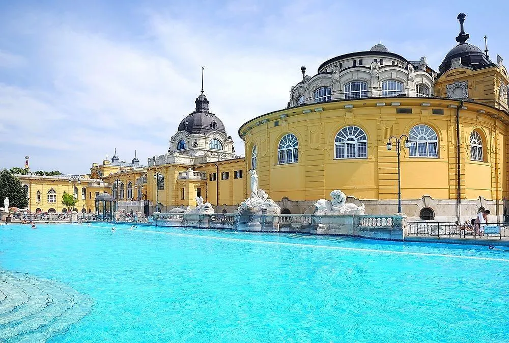 Budapest City Central 3*,